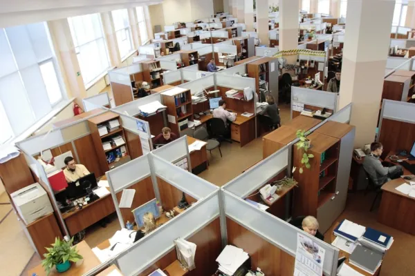Customer experience - overhead photo of an office floor