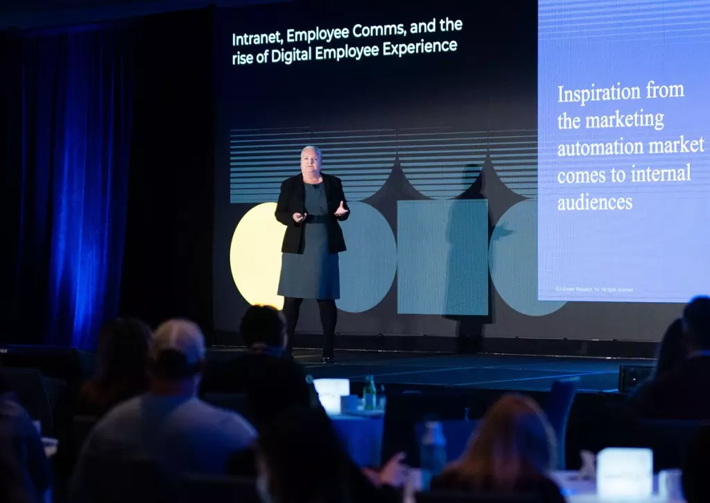 Simpplr Cohesion 2022 speech by Jennifer Aaker and Naomi Bagdonas, professor and lecturer from Stanford Business School