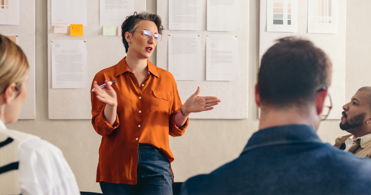 HR executives leading teams to create a AI transformation roadmap