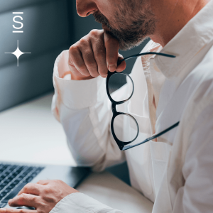 IT’s AI Playbook for Digital Employee Experience — Simpplr blog