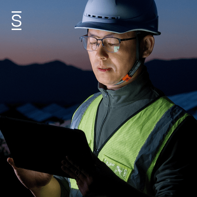 Effective frontline worker communication boosting engagement