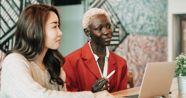 15 Gen AI Use Cases for Internal Communications | Simpplr