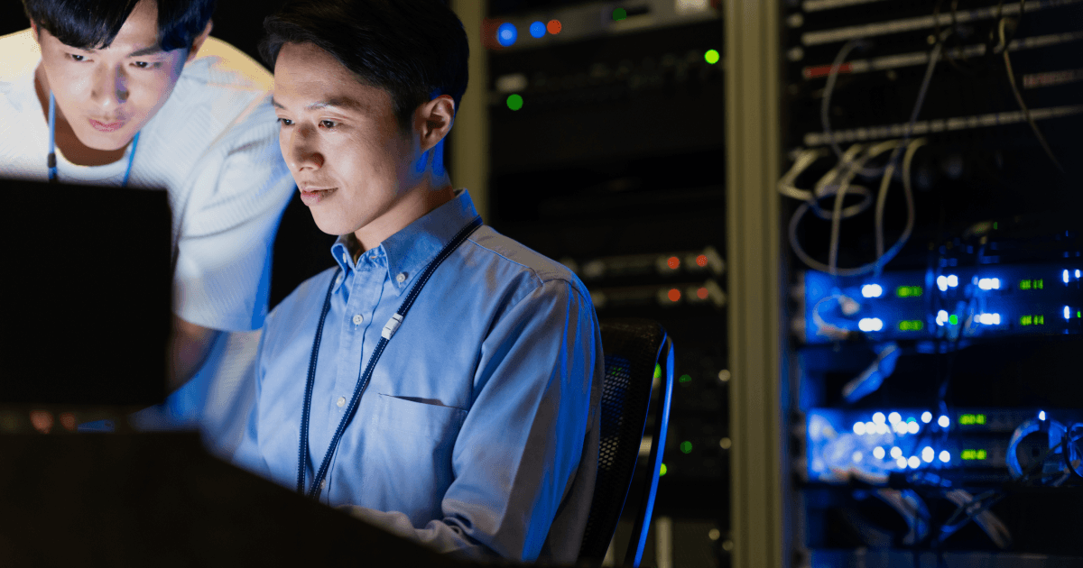team members ensuring on premise to cloud intranet migration